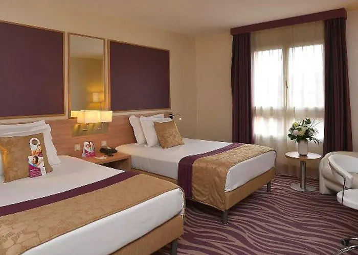 Hotel Plaza Capitole 4*