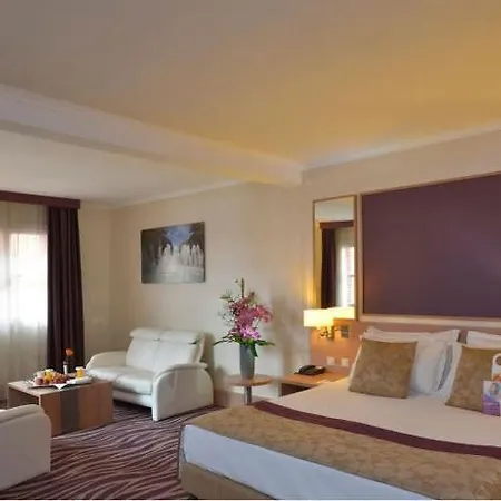 Plaza Capitole Hotel 4*
