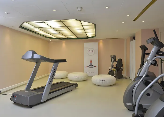 Plaza Capitole ホテル 4*