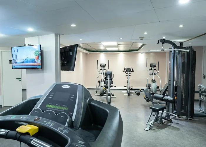 Plaza Capitole Отель 4*